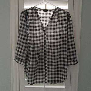 Black white checkered top